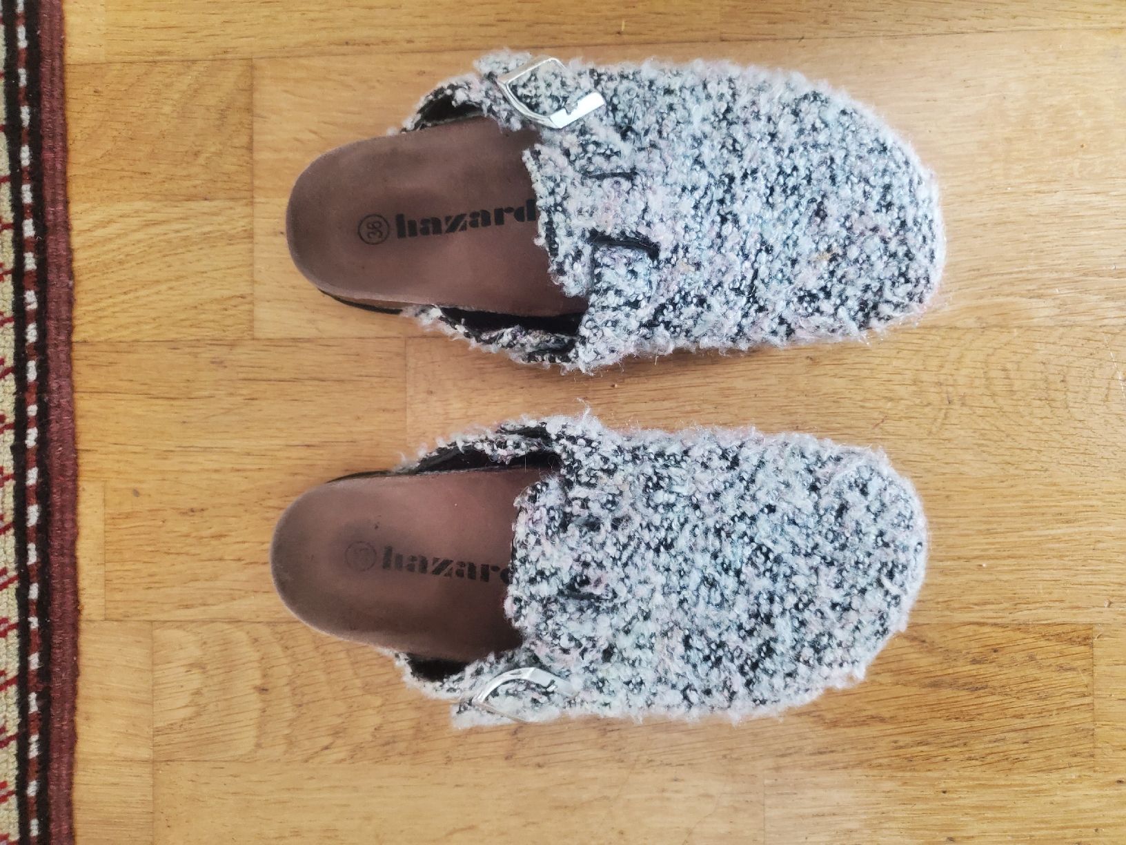Herrenschuhe: Hausschuhe Hazard gr. 36 – Gebraucht aus Frauenfeld von BeneFull