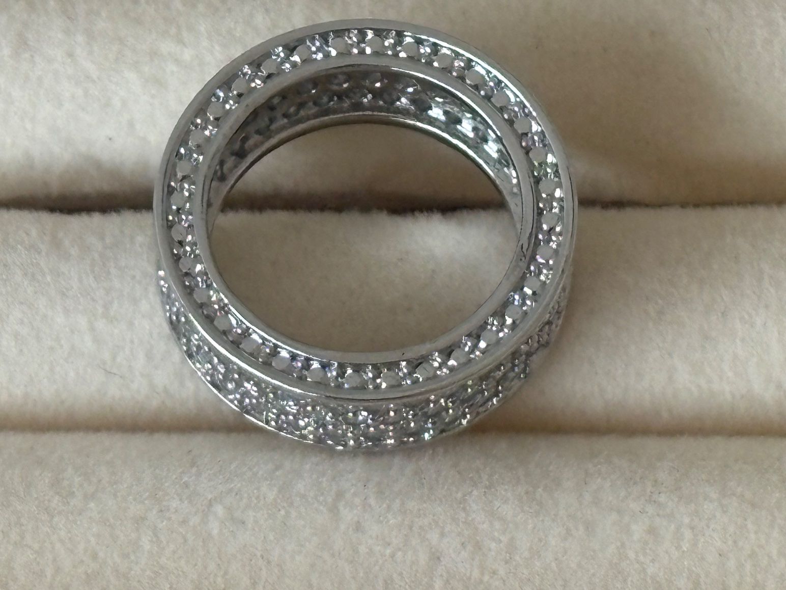 Ringe: Luxus Elegante Gr: 18/8 Ring mit  Zirkonia Silberfarben – Neu (gemäss Beschreibung) aus Biel-Bienne von Roserosse13 1
