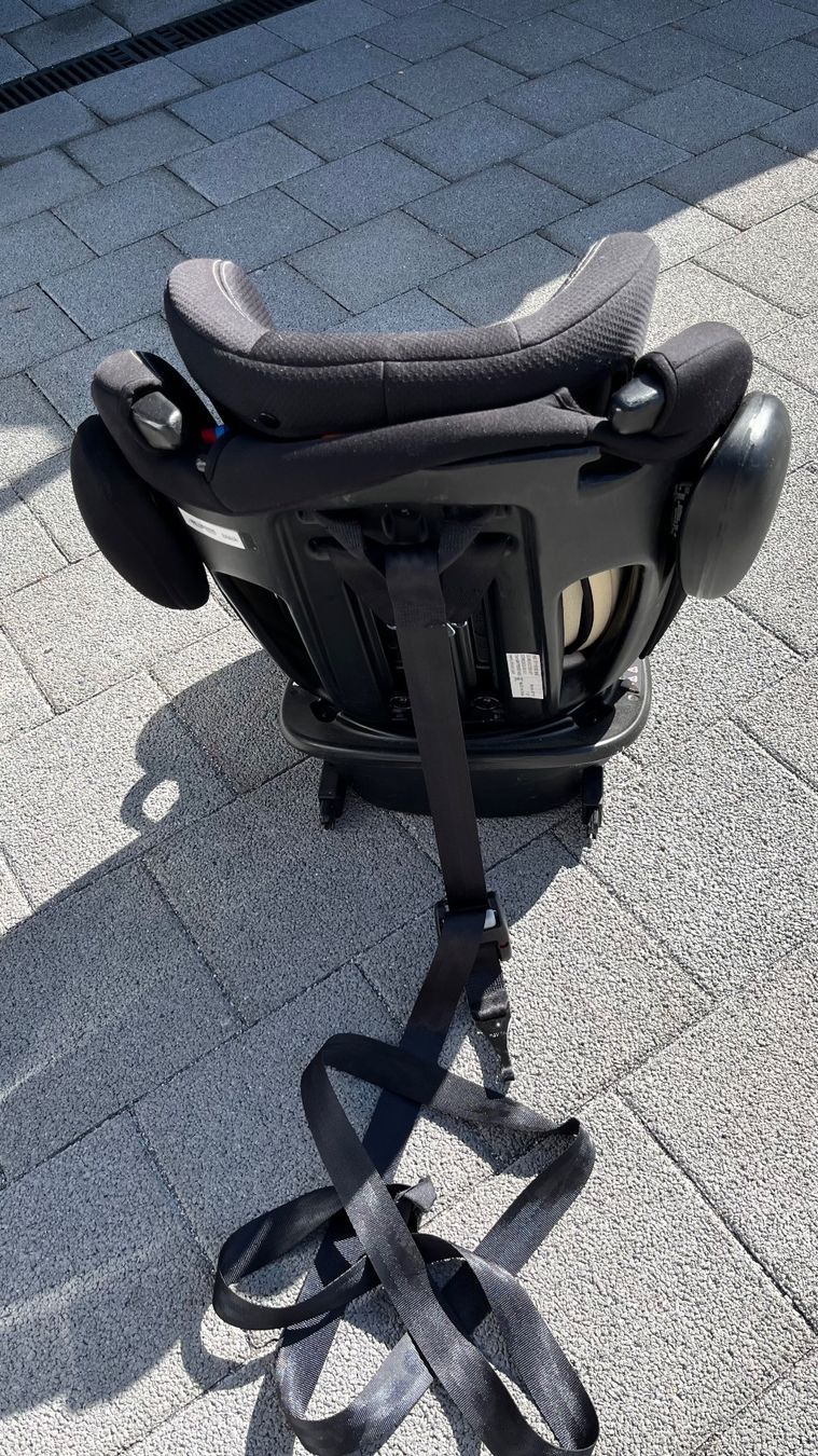 Chicco Seggiolini per auto: Chicco Kindersitz – Usato da Pfyn venduto da Meschur 1