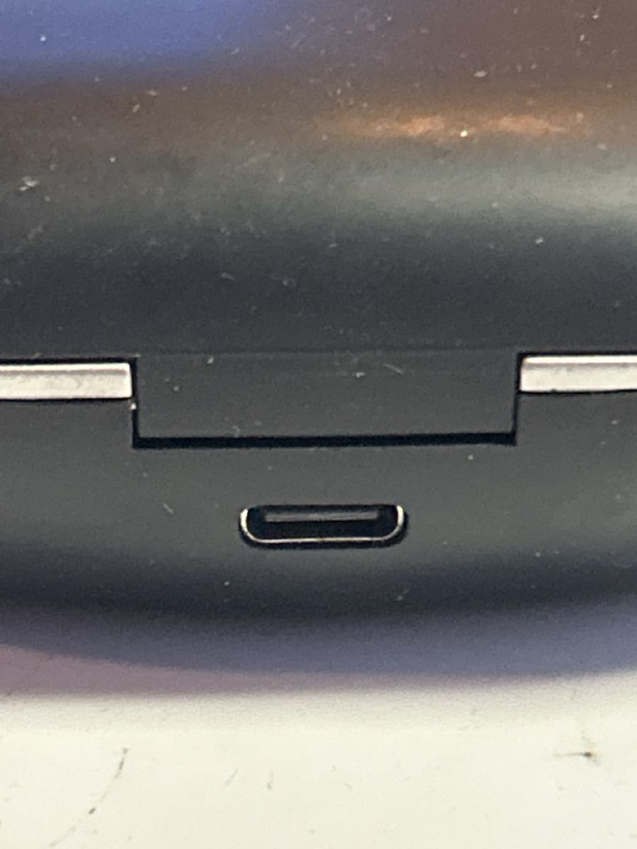 Kopfhörer: In-Ear Kopfhörer Comiso E6 mit Ladecase schwarz (2S3) – Gebraucht aus Neuenhof von 123-Allerlei 5