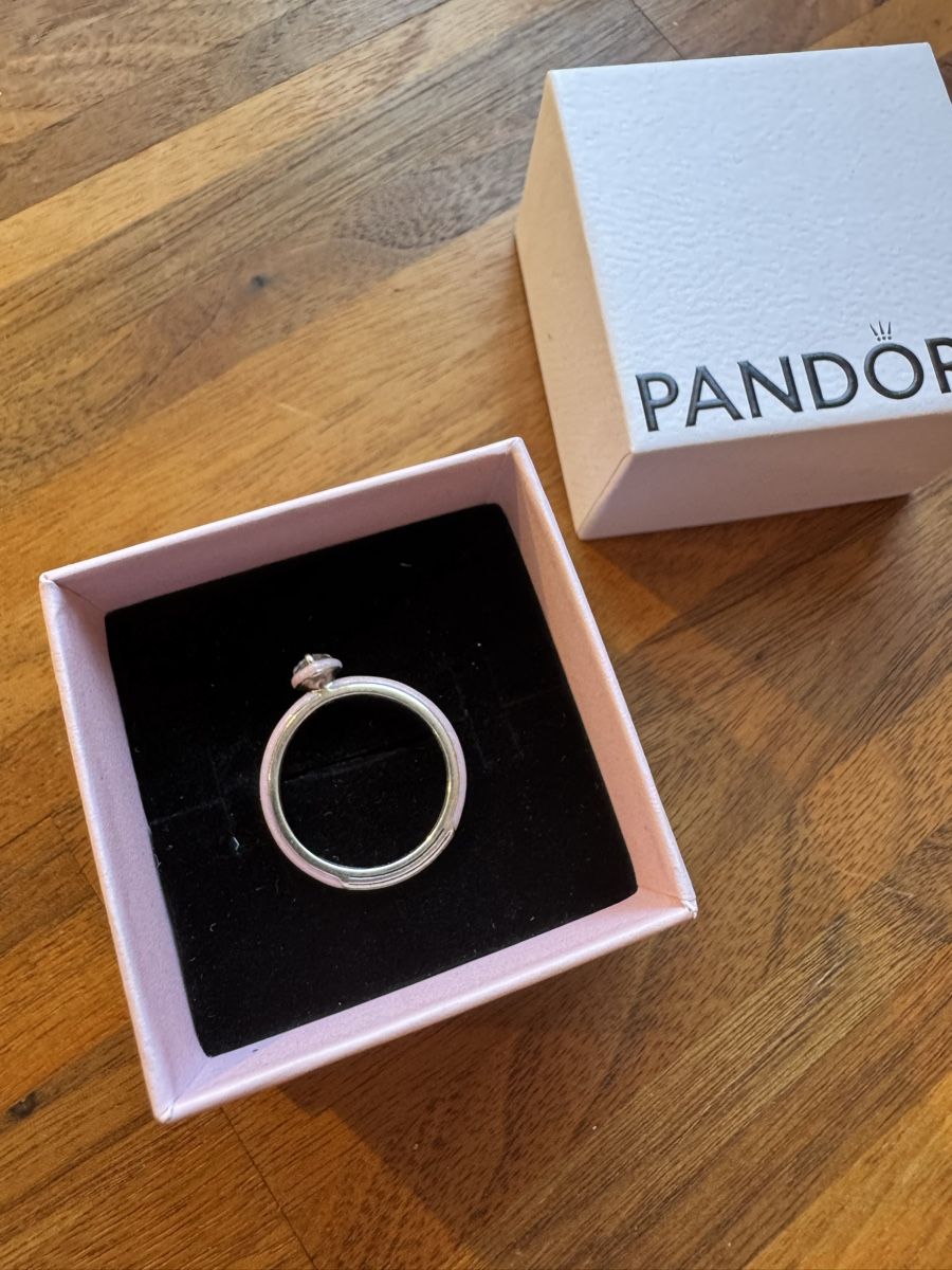 Pandora Bagues: Pandora Ring neuwertig – Neuf (Voir description) à Buochs par nik_r7gm