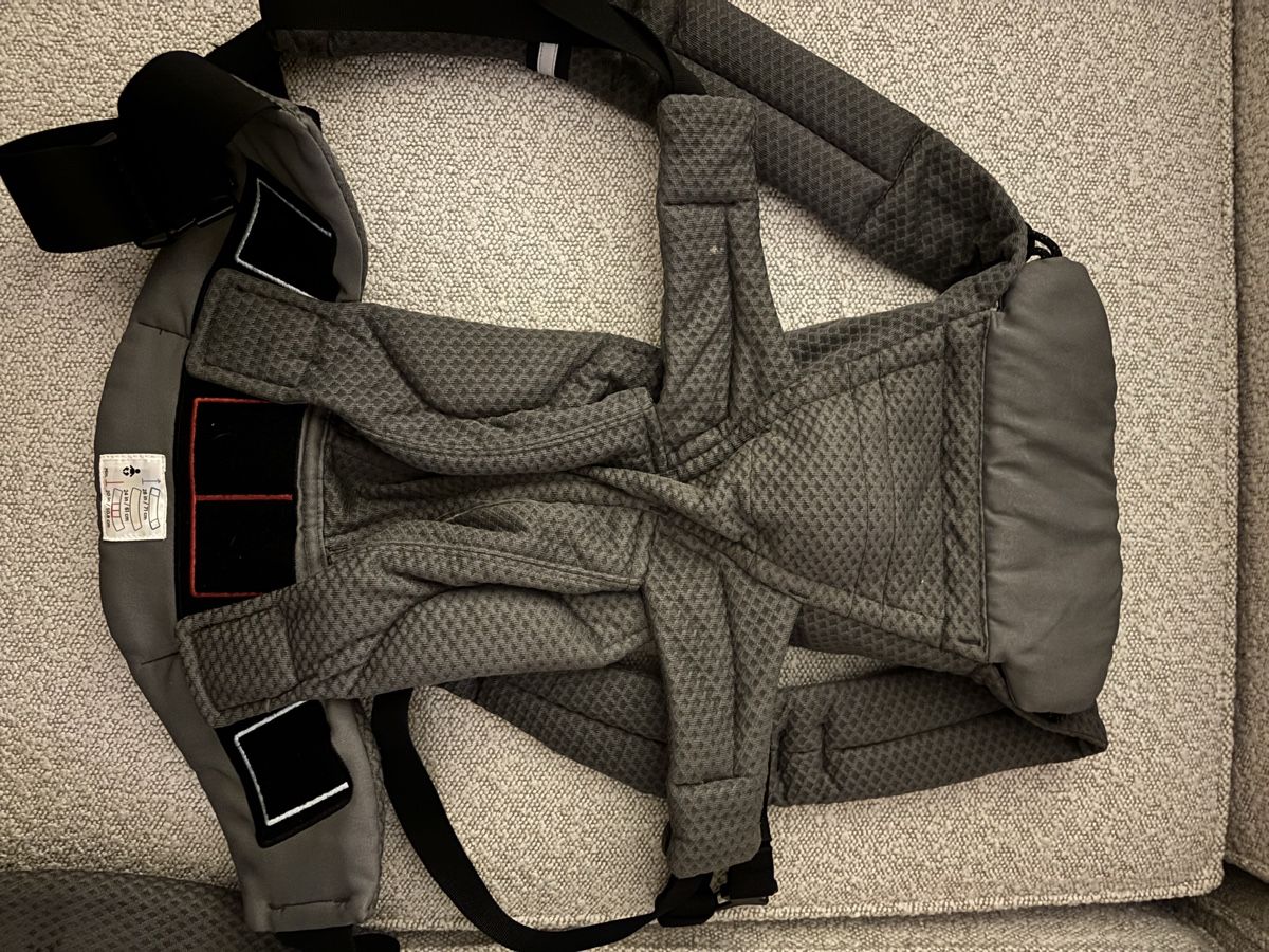 Ergo Baby Marsupi portabebè: Ergobaby 360 Babytrage grau – Usato da Bern venduto da Liviasp 4