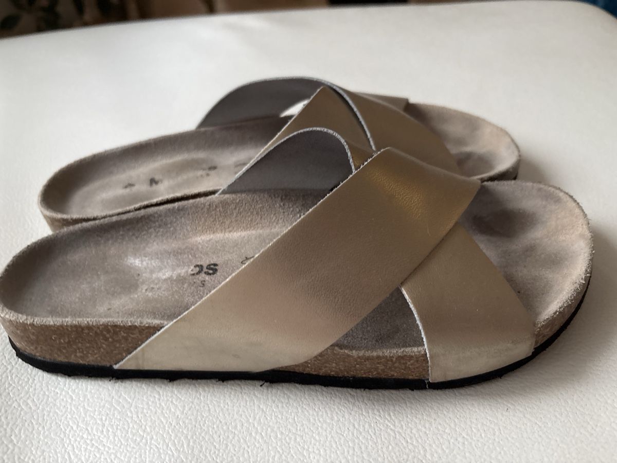 Scarpe da donna: Goldfarbene Manas - Sommerliches Schnä – Usato da langenthal venduto da rundholz7 1