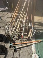 Ausverkauf im Gartenschuppen  (20) Verschiedene Gartengeräte