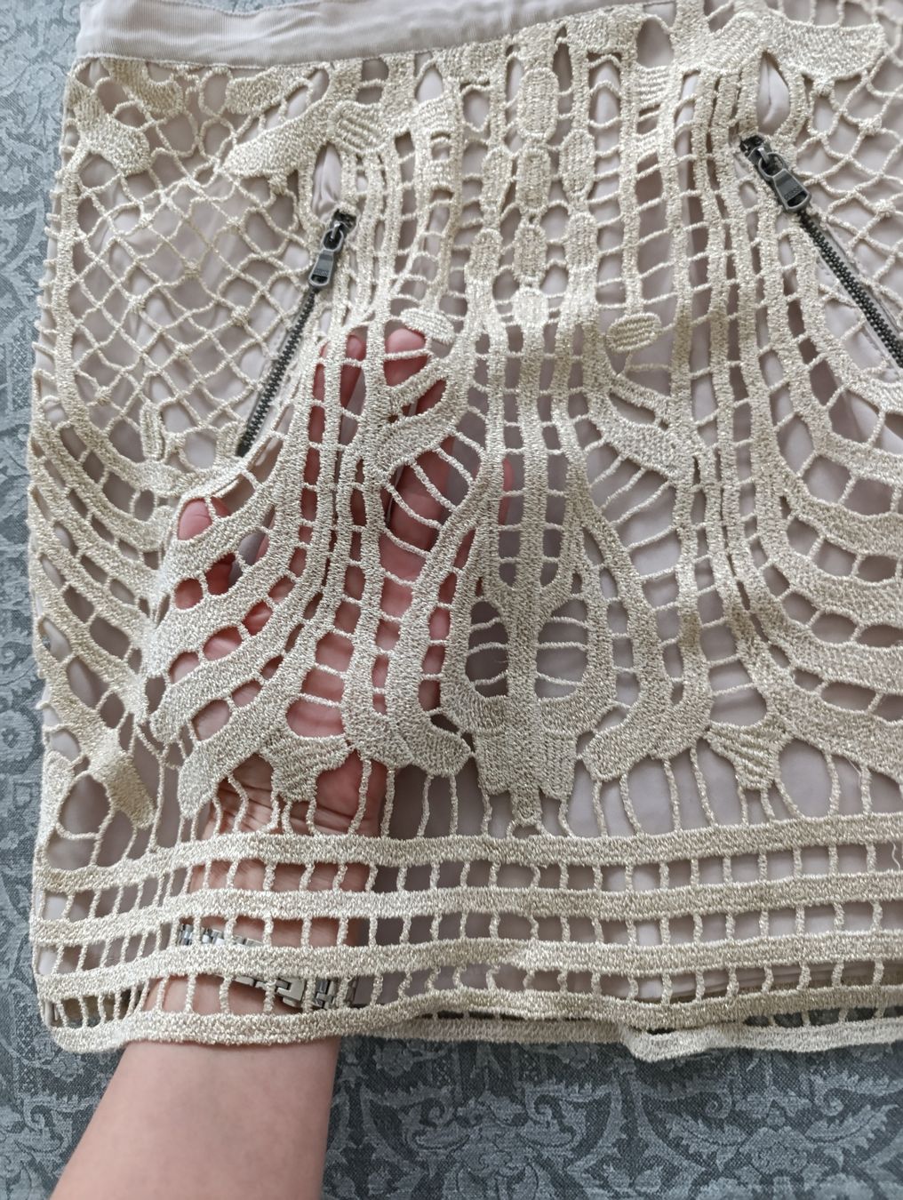 Guess Röcke: GUESS  Minirock in Beige, Grösse XS – Neu (gemäss Beschreibung) aus Hergiswil NW von pol_9dl8 4