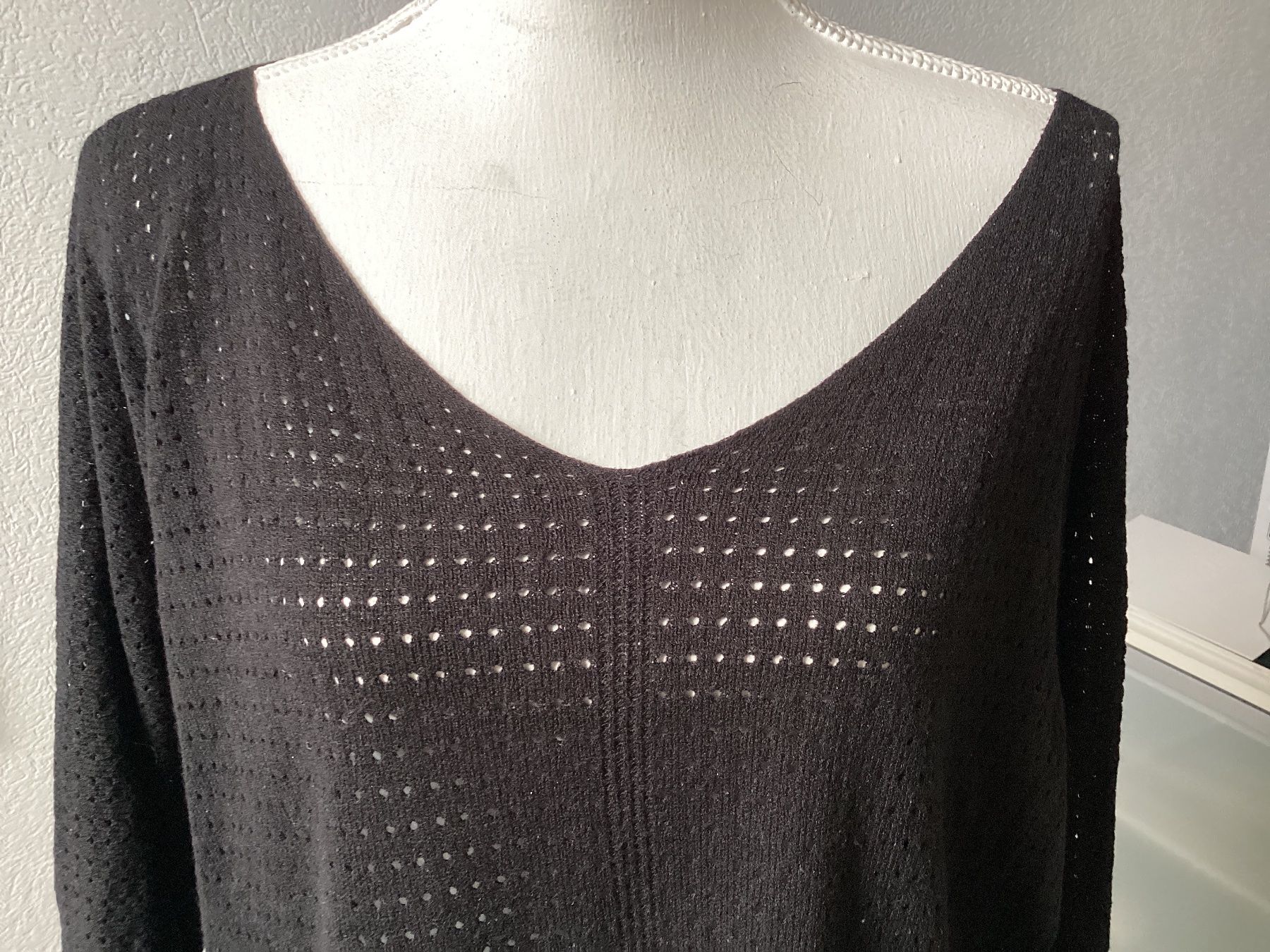 Maglioni & Felpe: Boutique Damen Pullover schwarz Gr. Onesize luftig, leicht – Usato da Homberg b. Thun venduto da Homata 1