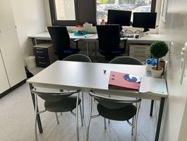 Hochwertige Büromöbel