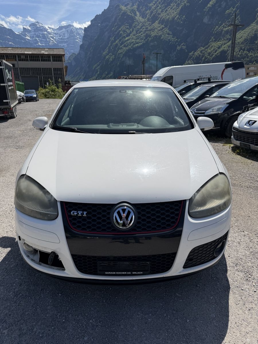 VW Automobili: Golf V GTI Defekt – Difettoso da Mollis venduto da BSL10