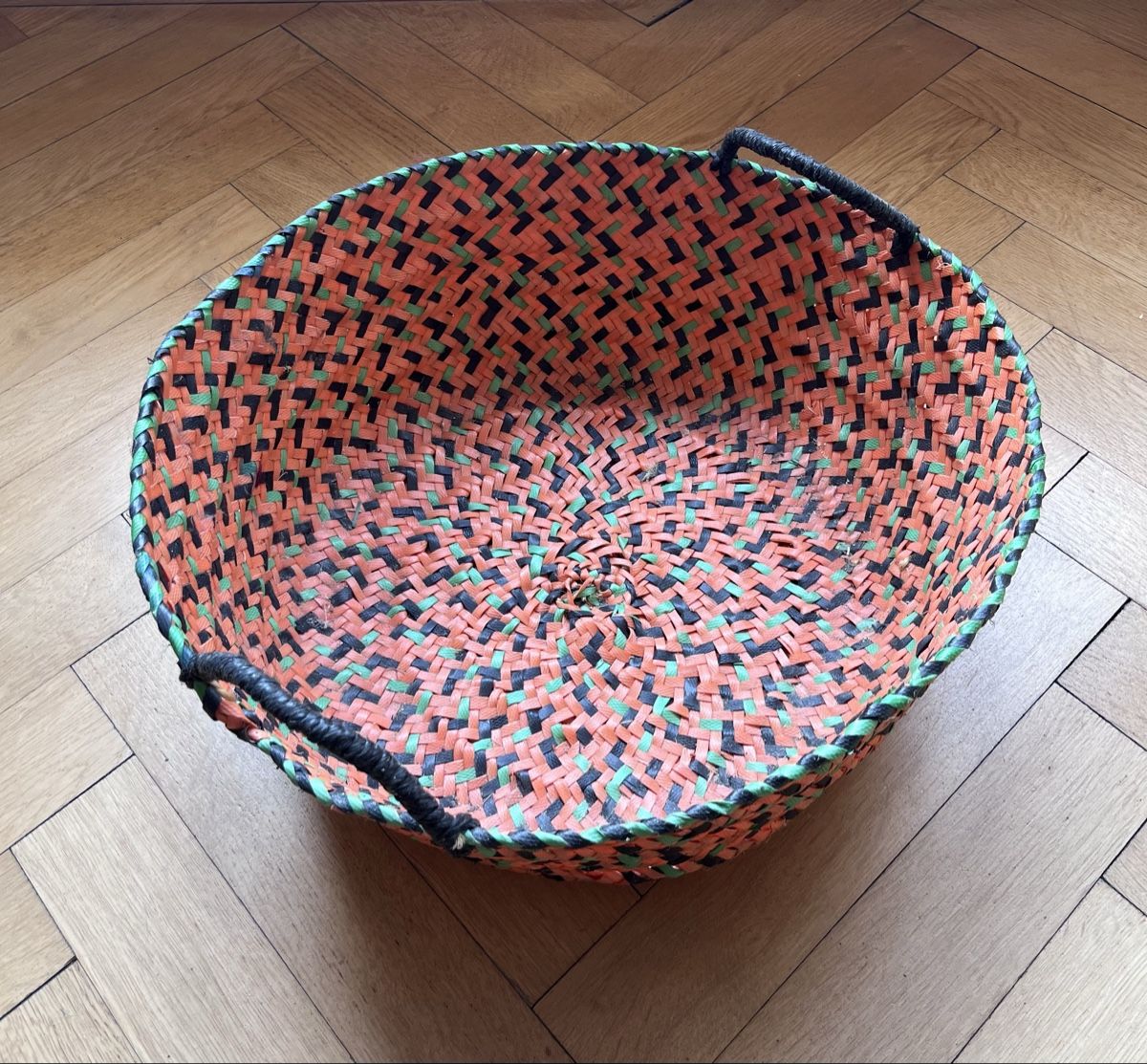Altro per la casa: Korb aus geflochtenem Kunststoff – Usato da Basel venduto da Nath-