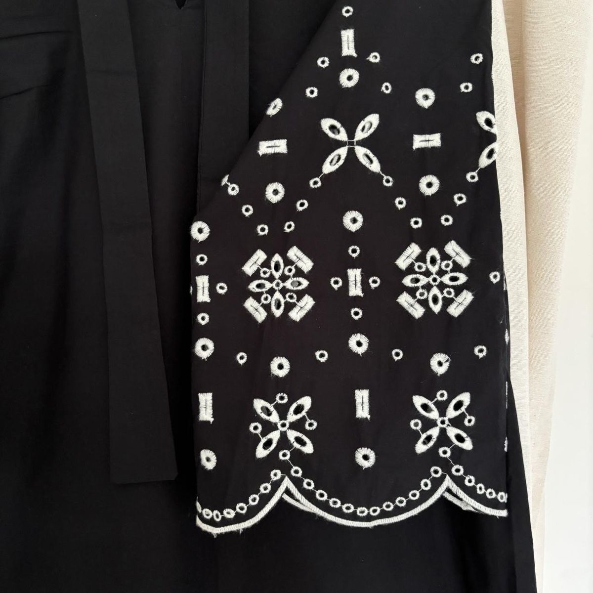 Kleider: Brand New Embroidered Maxi Dress – Neu und originalverpackt aus Zürich von aam_w8ny 2