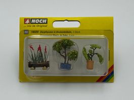 NOCH 14020 H0 Zierpflanzen in Blumenkübeln, 3 Blumenkübel