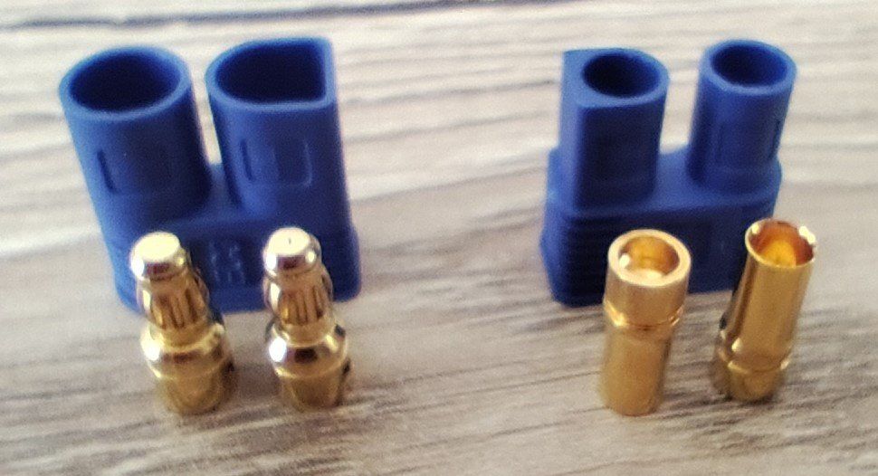 Modellismo RC: EC-3 Stecker Set mit 5 Steckern & 5 Kupplungen – Nuovo (secondo la descrizione) da Uzwil venduto da Bruchpilot64 2