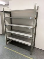 Metallregal grau mit fünf Tablaren gebrauchter Zustand