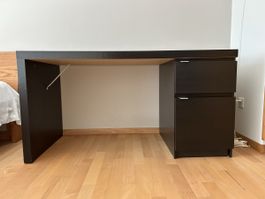 IKEA Schreibtisch schwarz mit Schublade