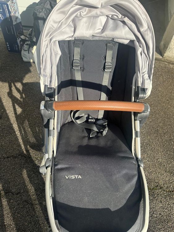 Uppababy Vista with Toddler Seat and Bassinet 3