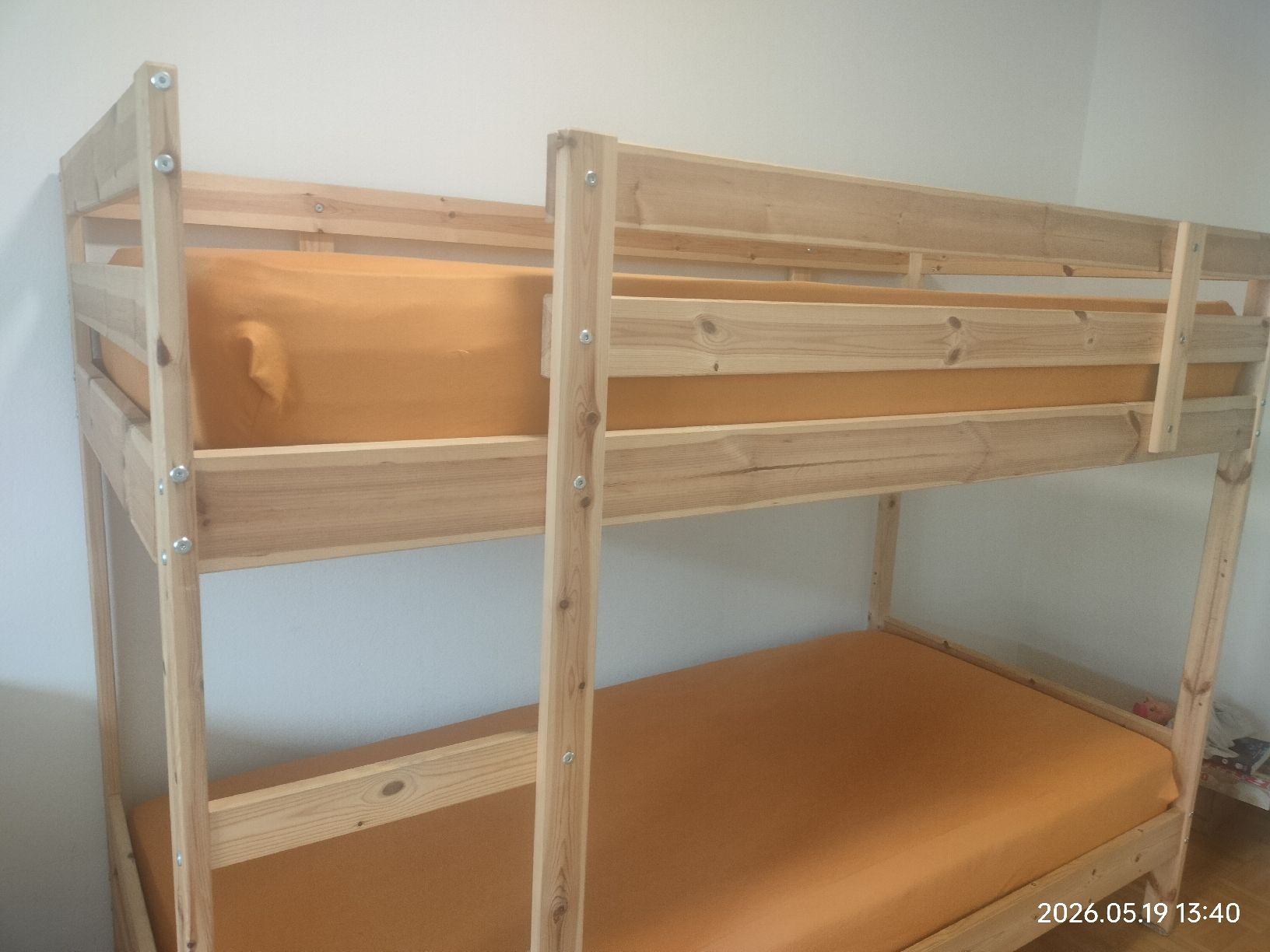 Letti: Bunk bed frame pine with 2 mattresses – Nuovo (secondo la descrizione) da Basel venduto da vik_7qc8 7