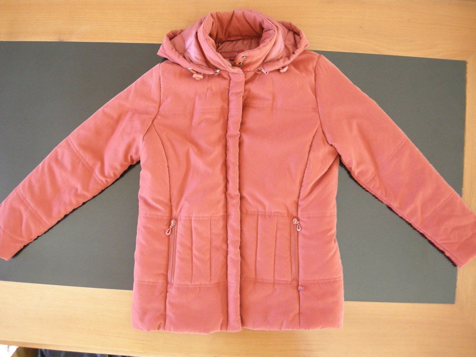 Giacche: Kleiderpaket: Jacke/neu + Pulli, Gr. M – Nuovo (secondo la descrizione) da Dietikon venduto da Klopfer05