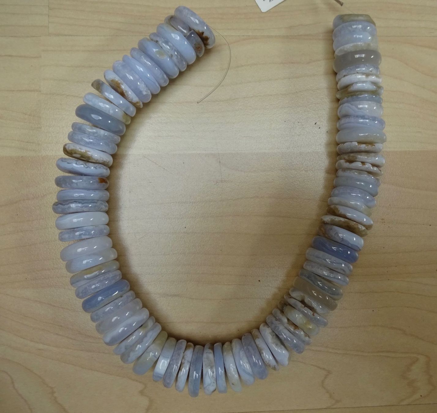 Mineralien & Heilsteine: Calzedon schwer          blue lace agate – Neu und originalverpackt aus Leuggern von gemshow 2