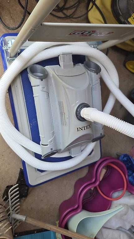 Piscine: Aspirateur de piscine Intex – Usato da Gimel venduto da CAO_77 1