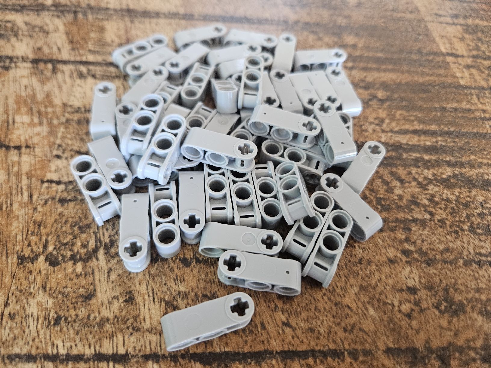Lego Baukästen: lego 42003 lot de 50 pièces Light Bluish Gray Technic, Axle – Gebraucht aus Confignon von Ecrofigs