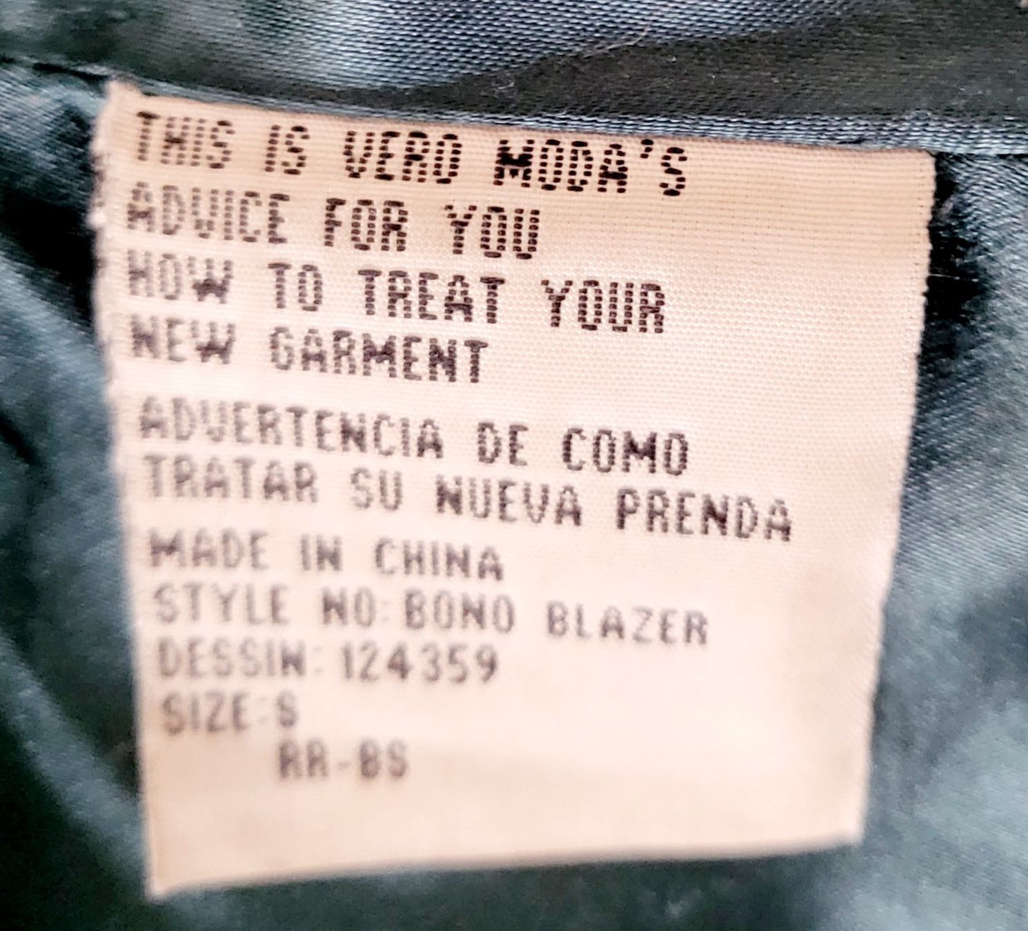 Vero Moda Jacken: Veste cuir vert émeraude, boutons bijoux, S. – Gebraucht aus Neuchâtel von wikit 4