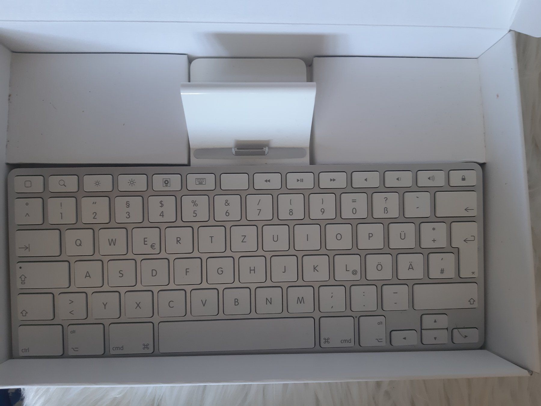Apple Tastiere: Apple Magic Keyboard mit Ziffernblock und Ladefunktion – Nuovo e nell'imballaggio originale da Birsfelden venduto da ann_d992