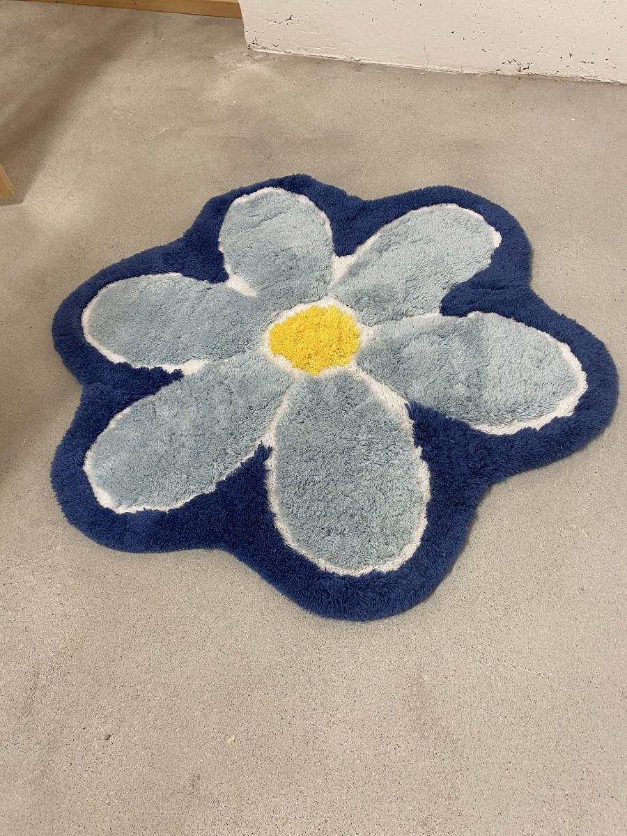 Teppiche: Teppich Blumenform – Gebraucht aus Baden von ali_b6qr