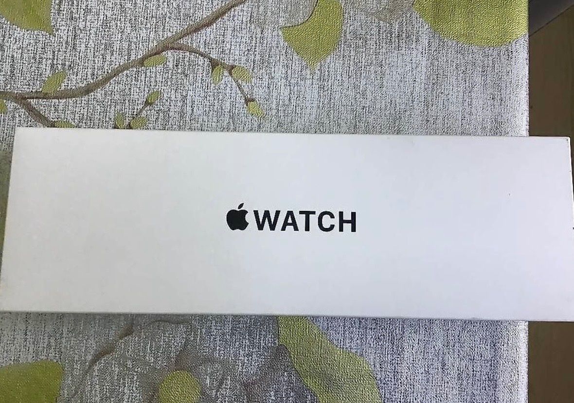 Apple Smartwatch: Apple Watch SE GPS + Cellular 44mm, Aluminium Silber – Usato da Wallisellen venduto da Alexandrertheg 1