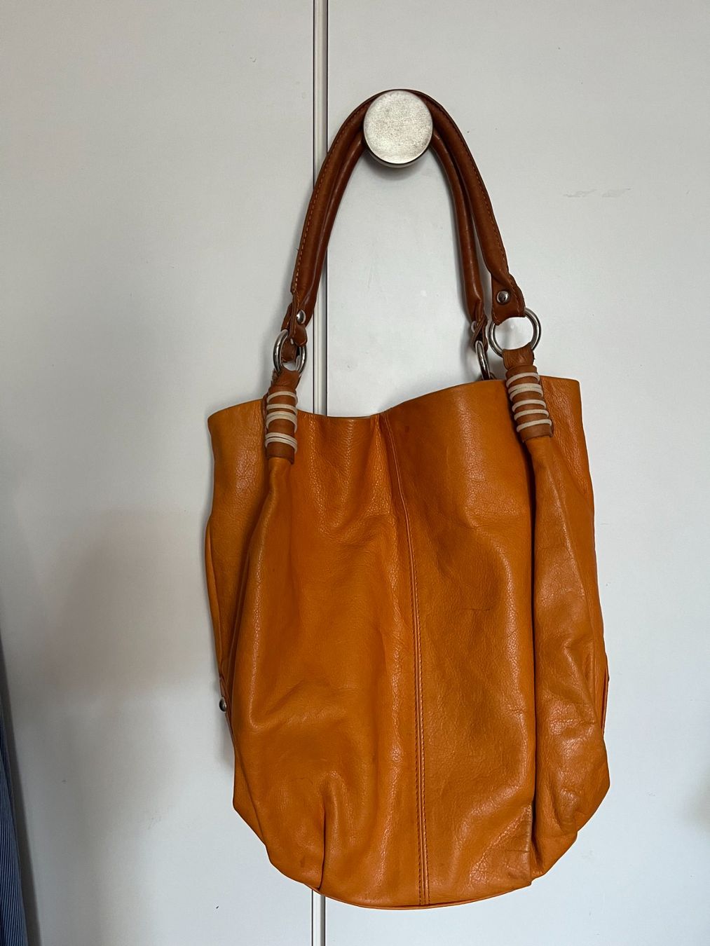 Sacs femmes: Grosse Ledertasche . Italia – D'occasion à Rekingen AG par Maxim5332G