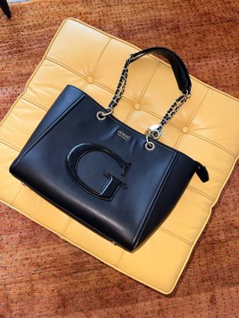 Guess Handtasche schwarz