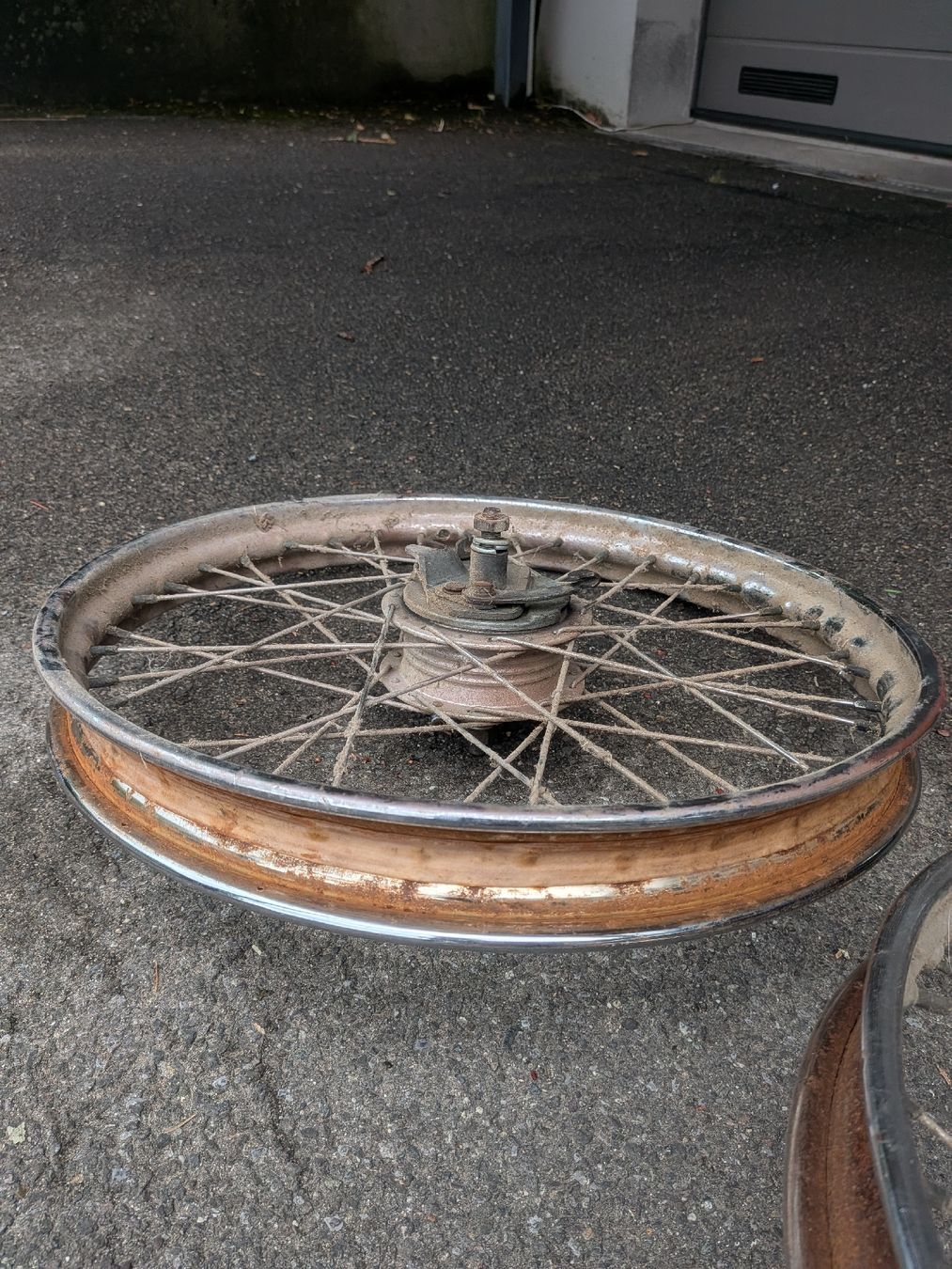 Cerchioni: Speichenfelgen 17" Vermutlich Peugeot  – Difettoso da Illnau venduto da V.Fendt 2