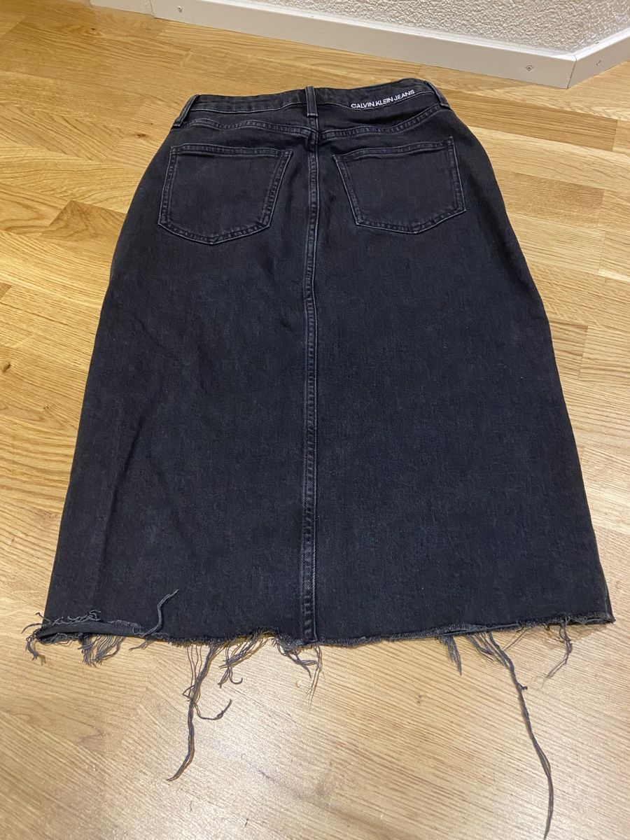 Calvin Klein Gonne: Jeansrock Calvin Klein – Usato da Zürich venduto da oli_9dhs 1