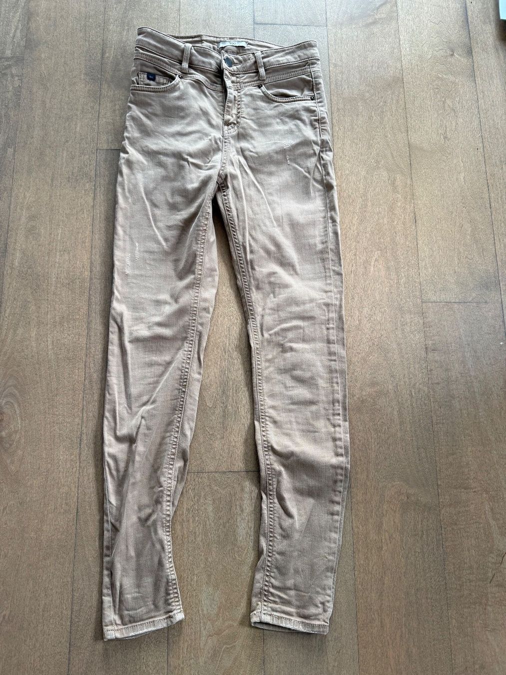 Esprit Jeans: ESPRIT EDC: Beige Röhrenjeans Gr. 26/30 – Usato da Meilen venduto da kleisi01