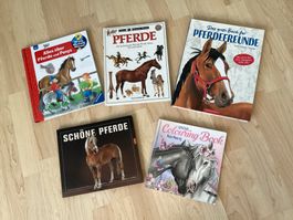 4 Pferde-Sachbücher + 1 Pferde-Malbuch, gebraucht