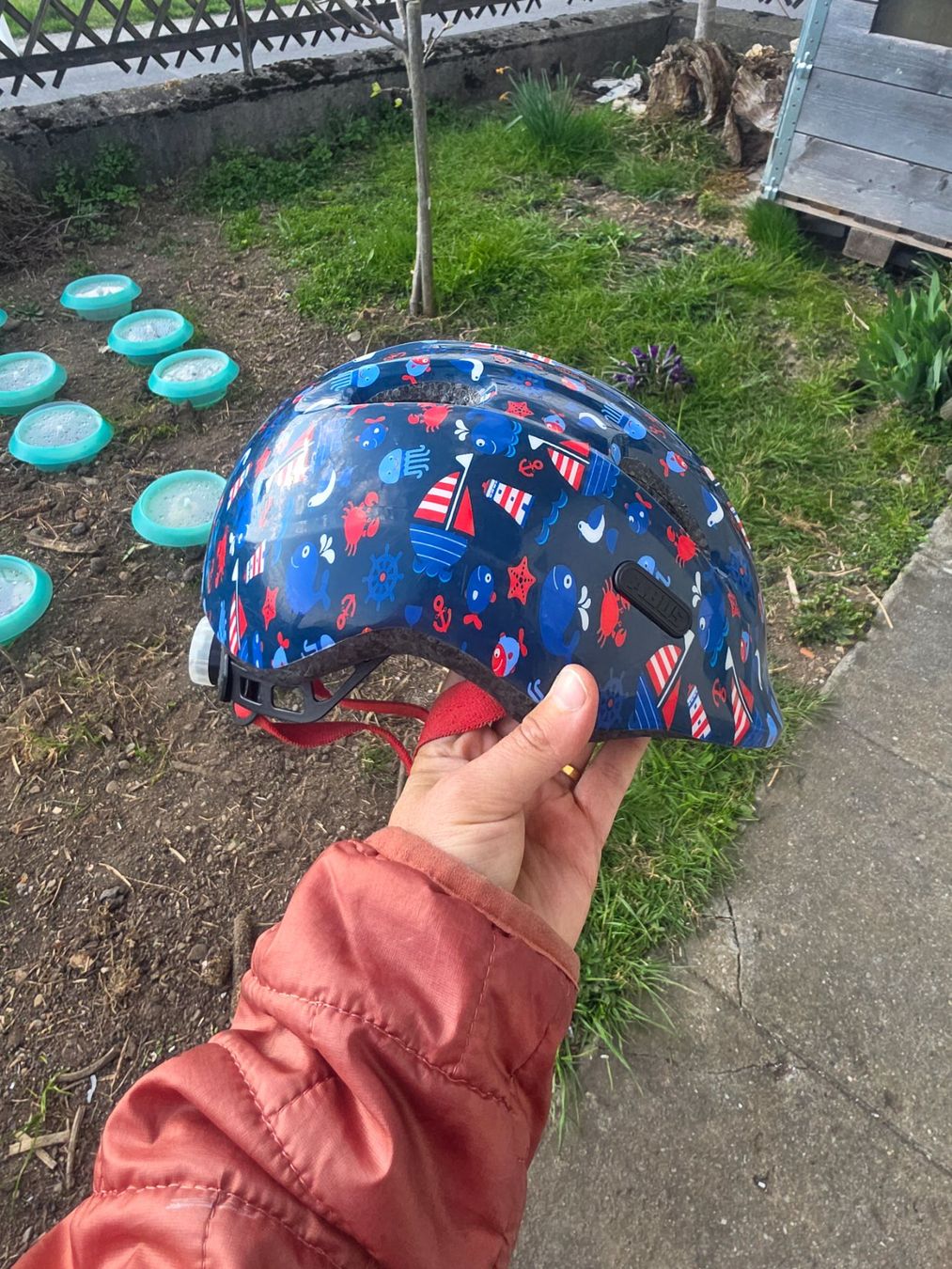 Caschi: ABUS Kinder Velohelm 45-50 cm – Usato da Wichtrach venduto da Elenagonzi 2