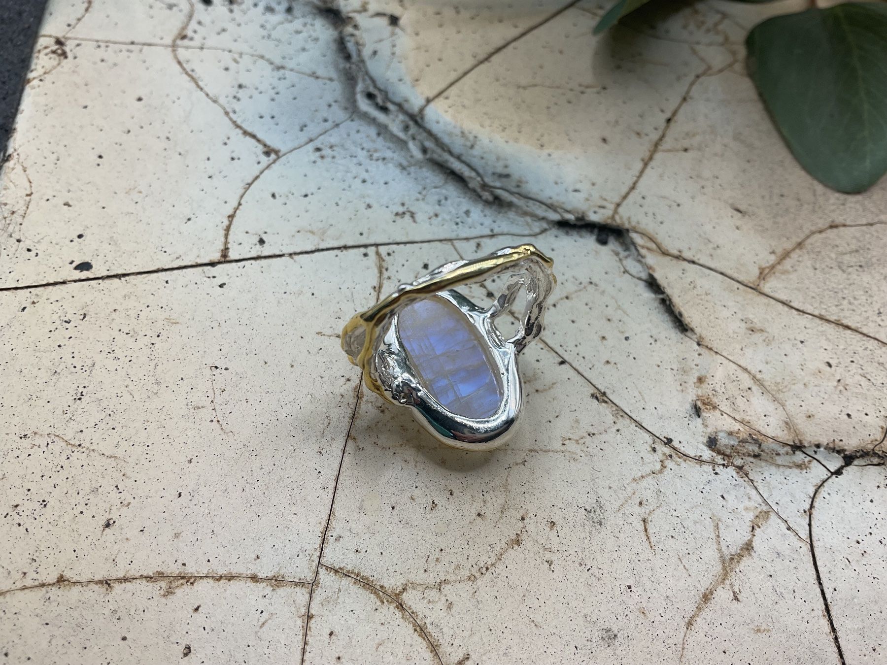 Ringe: Silberring mit grossem Mondstein, Gr. 55.5 – Gebraucht aus luzern von Alpendorf1 1
