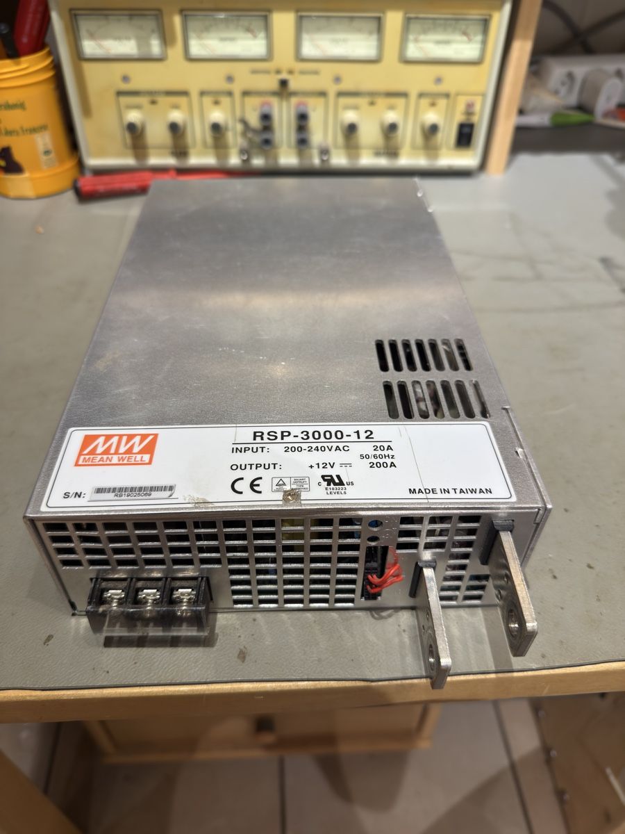Elektronikbauteile: Netzteil 12 Volt 200 Amp – Gebraucht aus Lützelflüh-Goldbach von Wurschdsalat