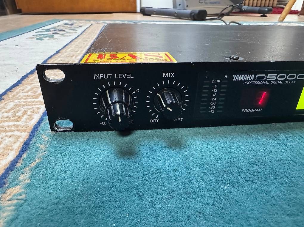 Musikinstrumente: Yamaha D5000 - Stereo Rack Delay – Gebraucht aus Genève von juftum 2