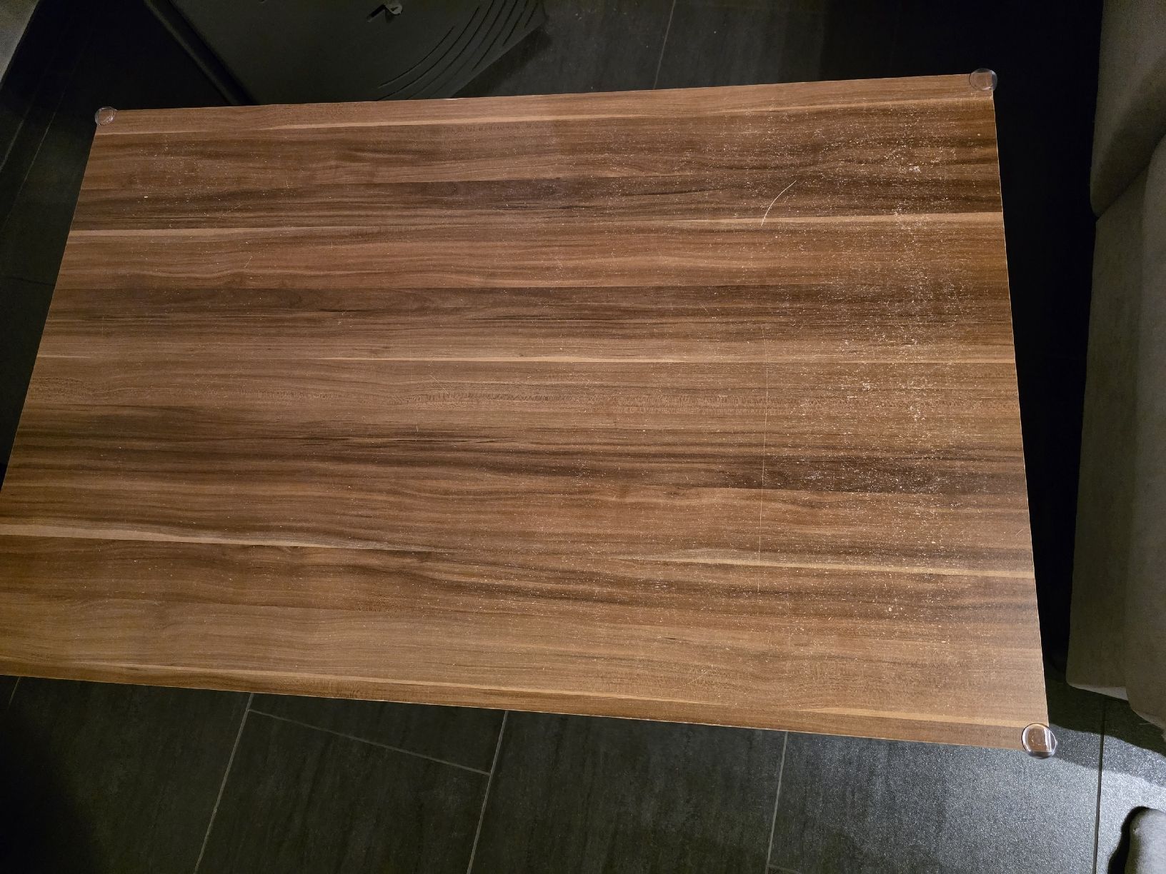 Tavoli: Schöner Couchtisch aus Holz mit Ablage – Usato da Ennetbühl venduto da japtec 2