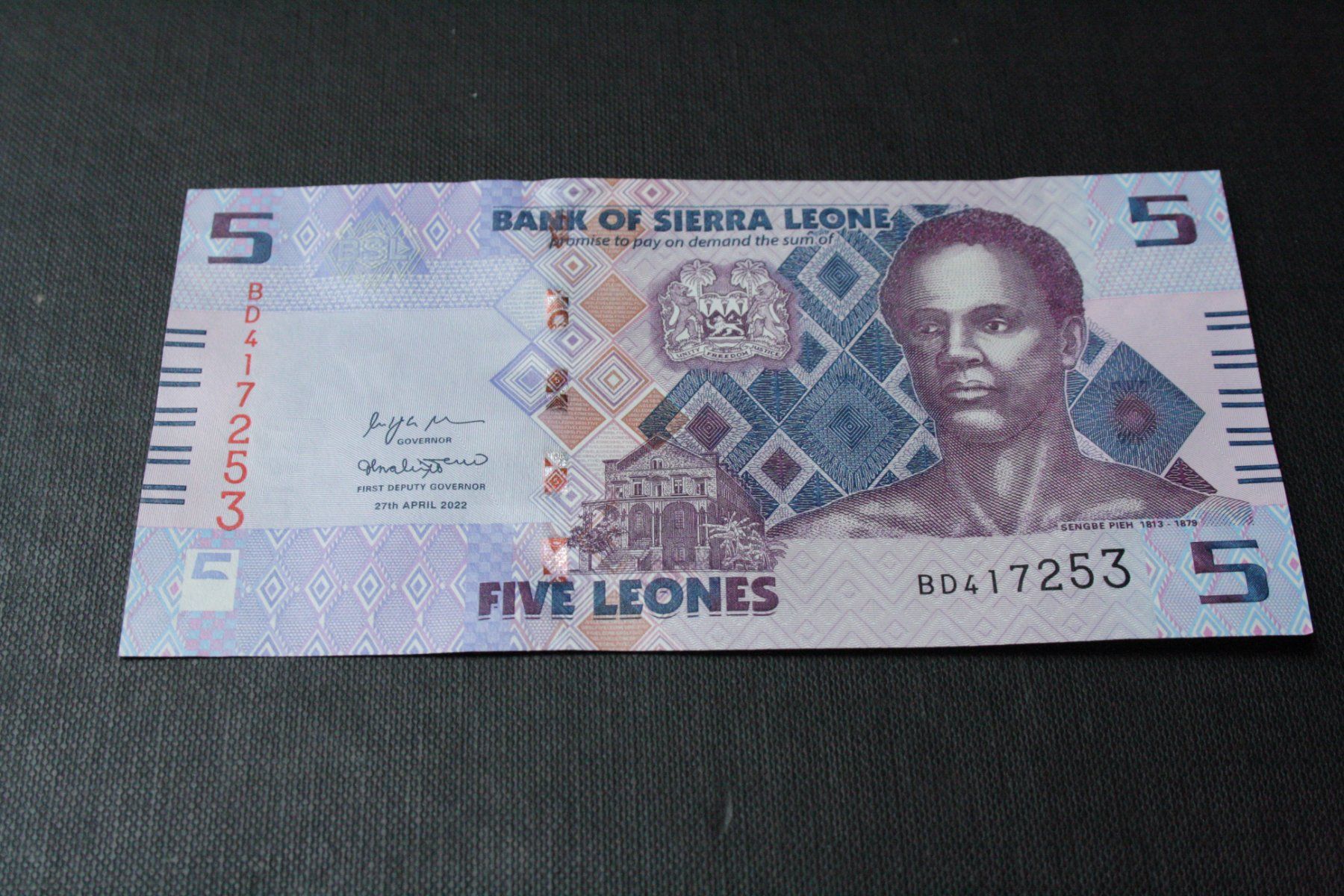 Banknoten: UNC Sierra Leone 5 leones 2022 – Neu (gemäss Beschreibung) aus Cormondrèche von Hermes.monnaies
