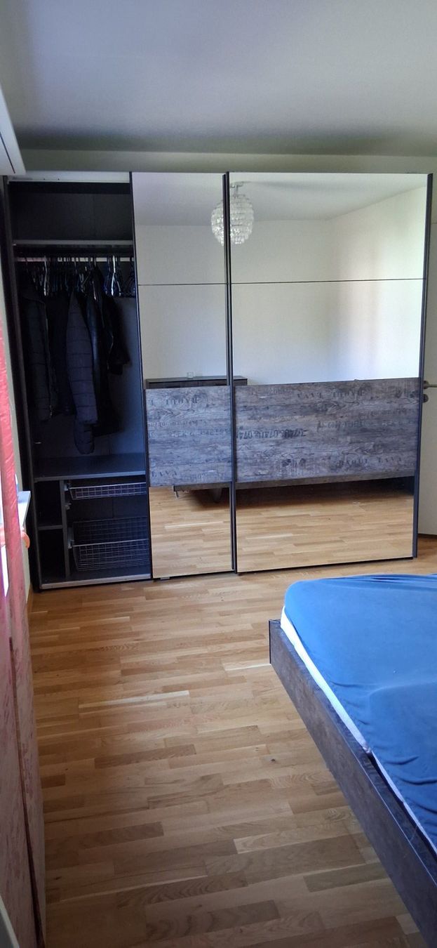 Armoires: 2türiger Spiegelschrank – D'occasion à Altendorf par kob_z7dw