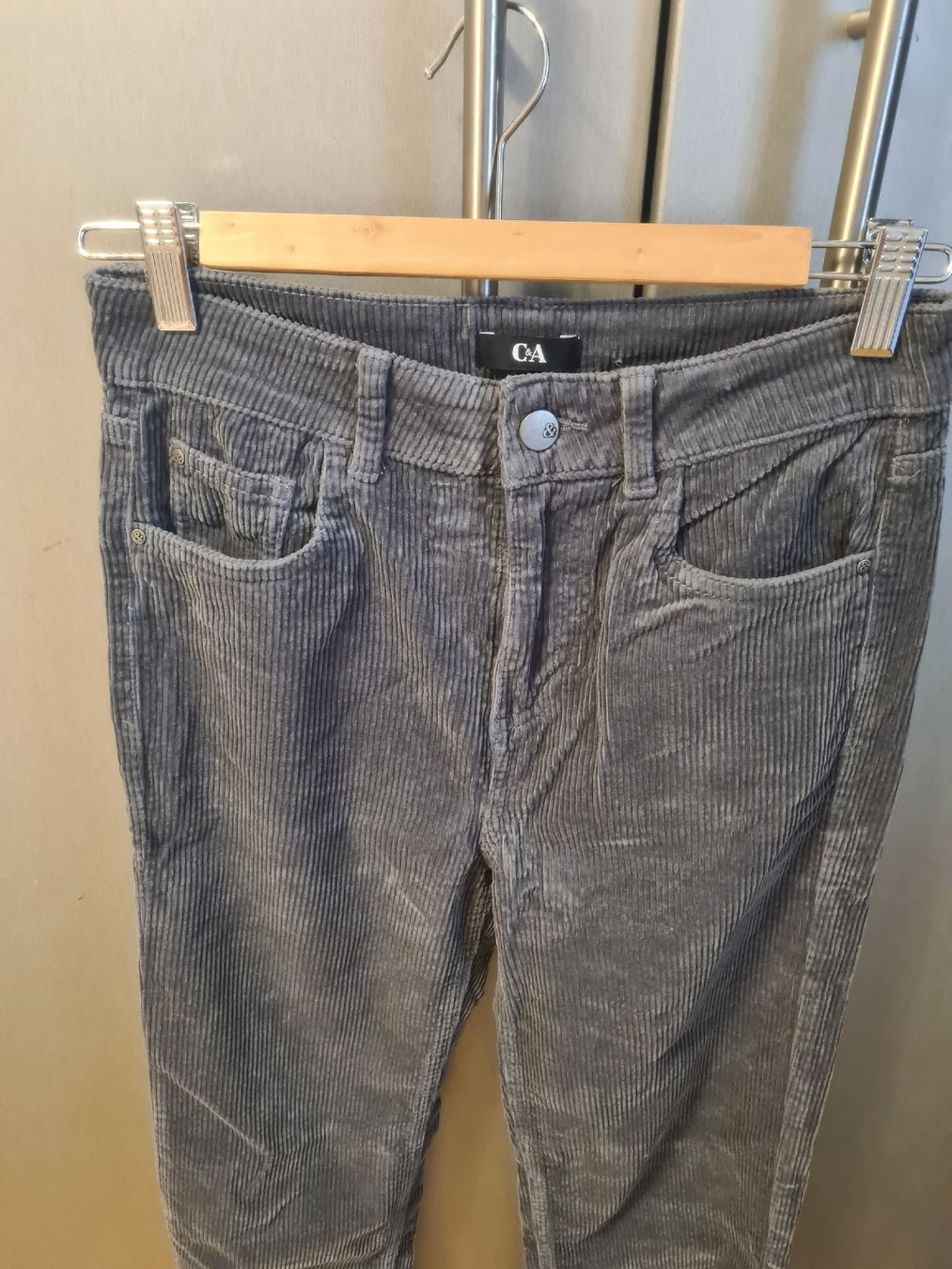 C&A Pantaloni: hose gr 36 – Nuovo (secondo la descrizione) da zürich venduto da janjaz 1