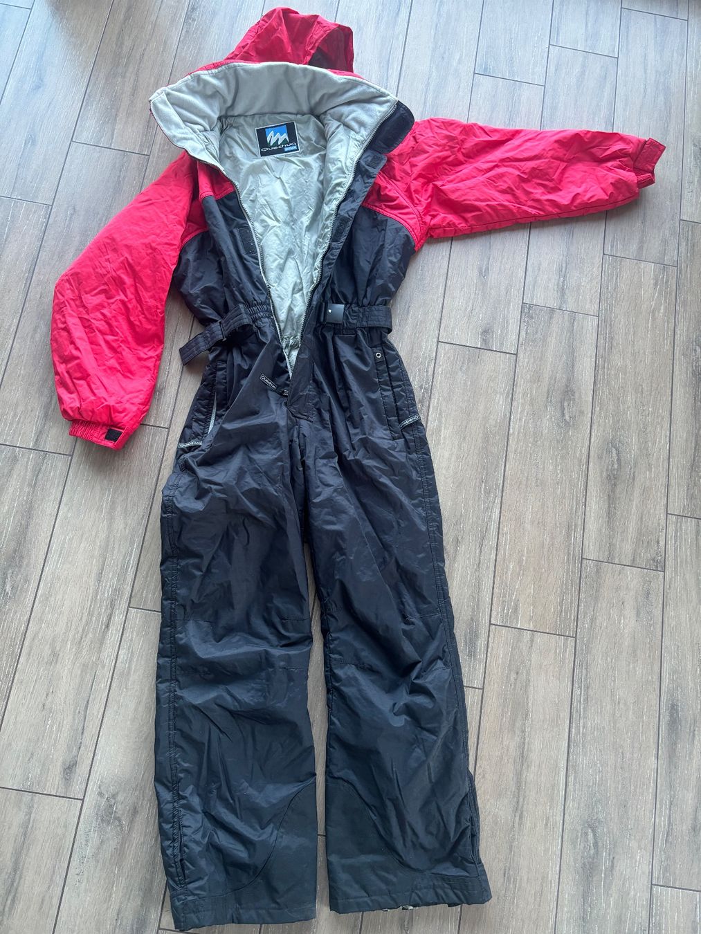 Completi: 162_Ski set – Usato da St-George venduto da elena27 2