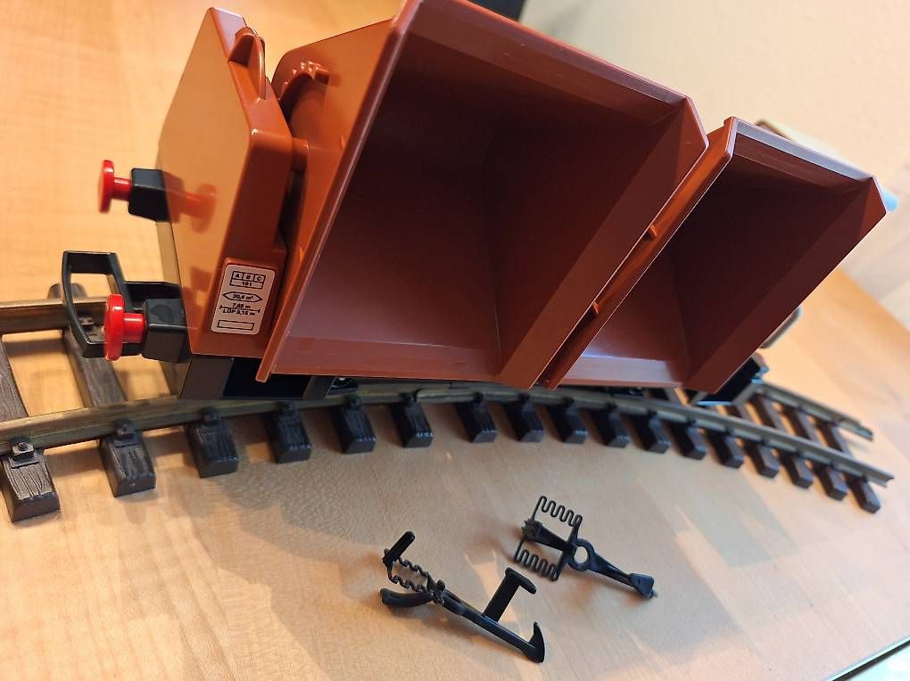 LGB Modellini di ferrovie: LGB / Playmobil 4112 Kipplore braun – Usato da Reinach BL venduto da Playmobilist 5