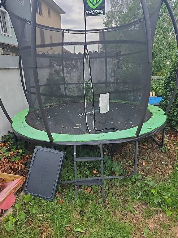 Trampoline: Trampolin inklusive Leiter – Gebraucht aus Olten von lyez