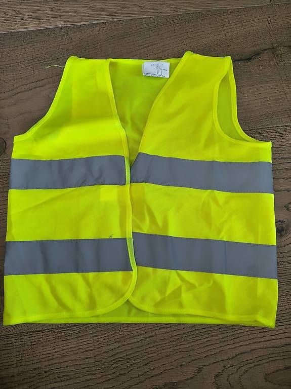 Gilet & Giacche: Leuchtweste – Usato da Grafenried venduto da Gisela70