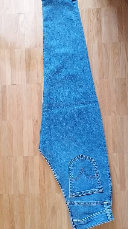 Jeans: Levi's Mom Jeans, 26 – Gebraucht aus Zürich von ann_5gl2 1