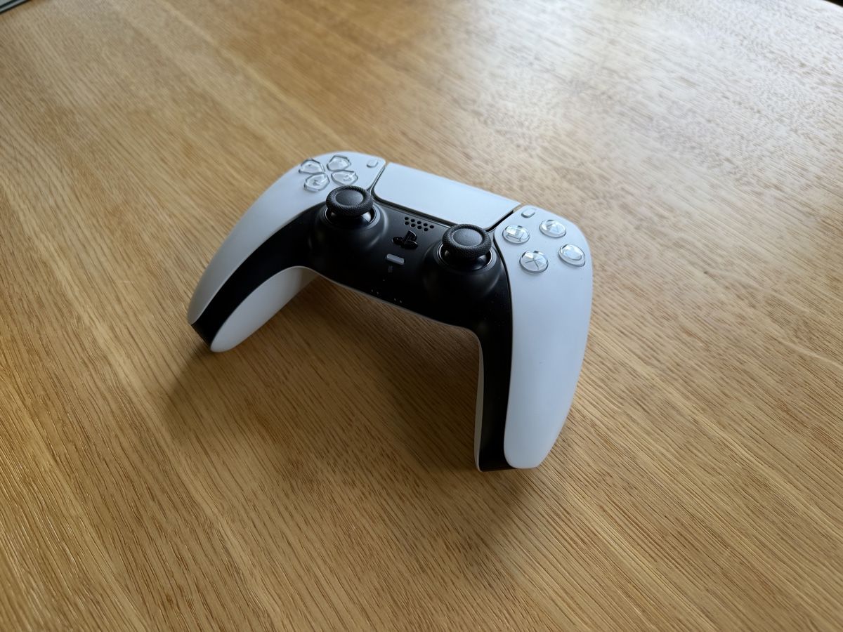 Sony Controller: Sony DualSense Wireless Controller PS5 – Nuovo (secondo la descrizione) da Zürich venduto da Th_meier 3