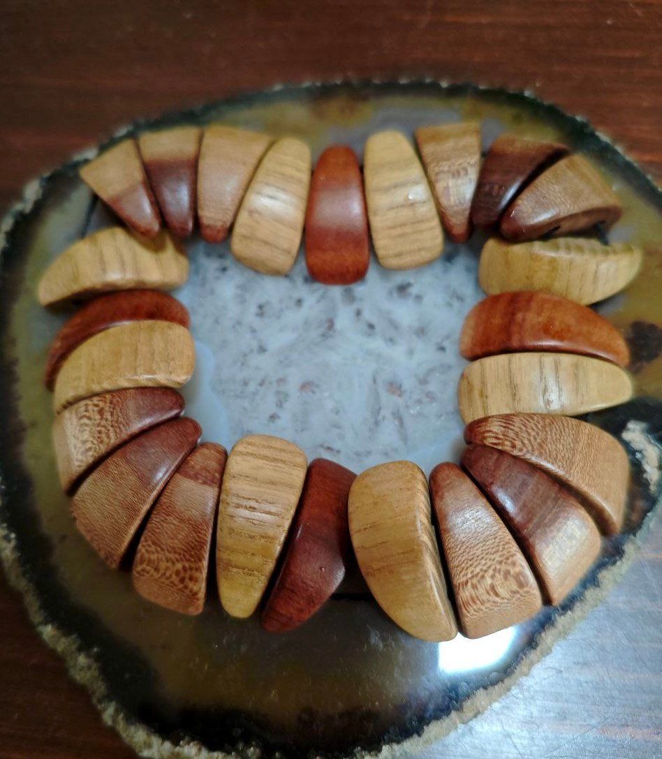 Armbänder & -reifen: 24 MASSIVHOLZELEMENTE: EICHE,BUCHE,OLIVENBAUM,ROTEBAUM – Neu (gemäss Beschreibung) aus Weiningen ZH von actera 4