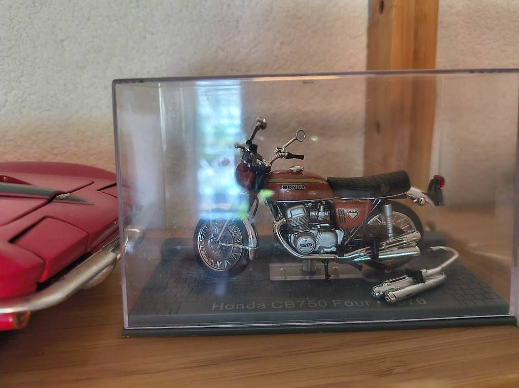 Kit di modellismo & Modellini statici: Honda 750 four – Usato da Saubraz venduto da Jogo68